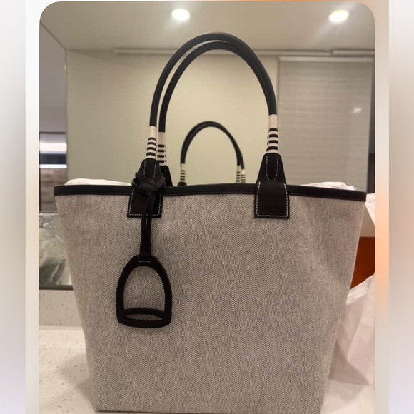‼️Hermes full set steeple 28 tote bag Noir NWT absolutely beautiful - Picture 3 of 13